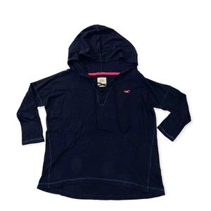 Hollister woman’s hooded 3/4 length sleeve shirt
